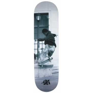 Maxallure Pier 7 Karl Watson 8.25 Planche Skateboard